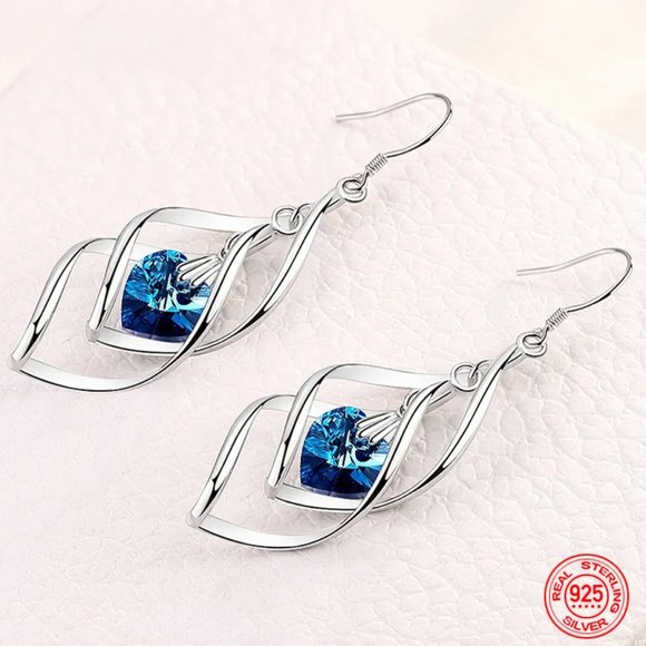 Beautiful .925 Sterling Silver and Blue Heart Drop Earrings " Hypoallergenic " - Picture 2 of 4